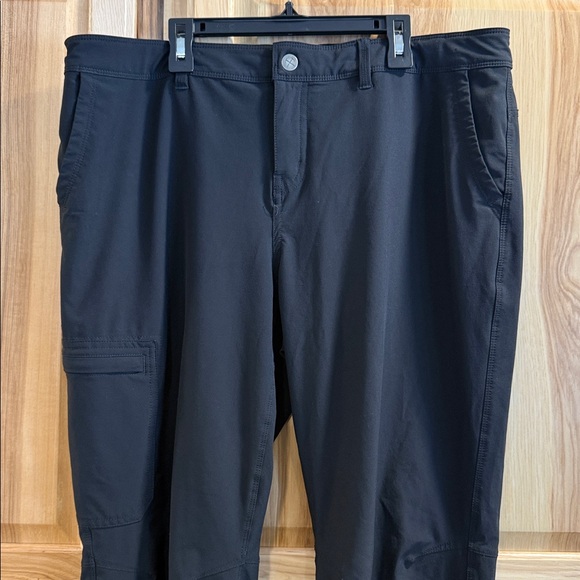 REI Women’s Black Activewear Adjustable Hiking Gorpcore Camping Pants Sz 14P - Picture 2 of 15